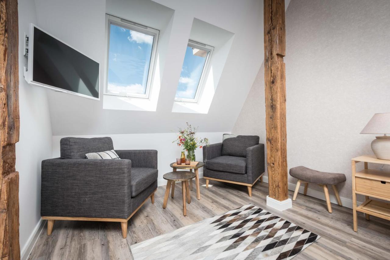 Na Kmine Hotel Obristvi Екстериор снимка