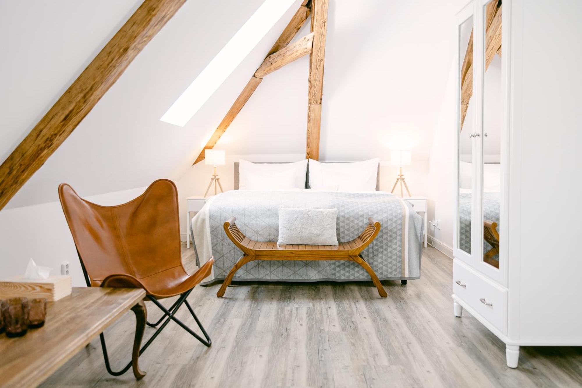 Na Kmine Hotel Obristvi Екстериор снимка