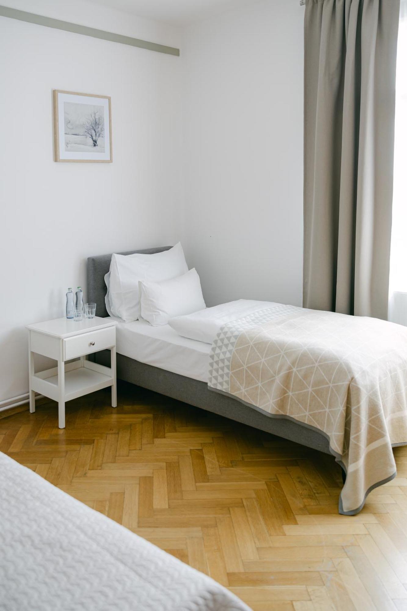 Na Kmine Hotel Obristvi Екстериор снимка