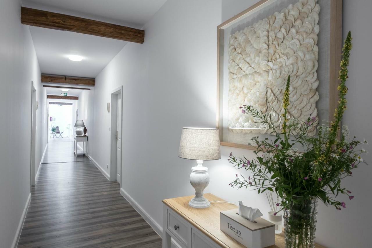 Na Kmine Hotel Obristvi Екстериор снимка